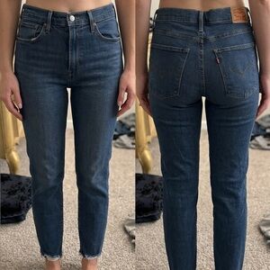 Levi’s high rise straight crop 724